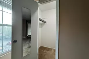 910 Duncan Ln, Austin, TX 78705 - Photo 9
