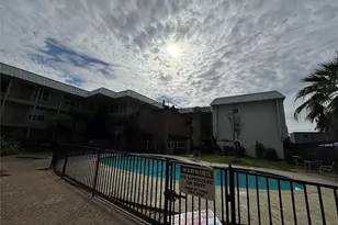 910 Duncan Ln, Austin, TX 78705 - Photo 15