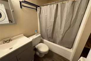 910 Duncan Ln, Austin, TX 78705 - Photo 7