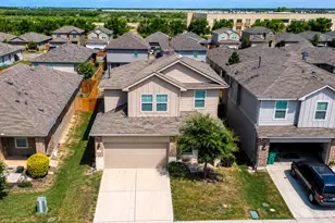 218 Harvest Crk Dr, Uhland, TX 78640 - Photo 3