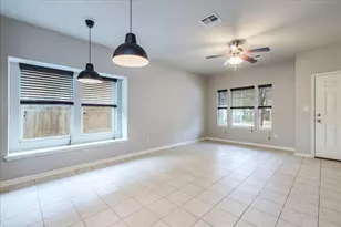 126 Wainscot Oak Wy, San Marcos, TX 78666 - Photo 7