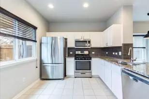 126 Wainscot Oak Wy, San Marcos, TX 78666 - Photo 9