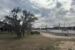 105 Summit Dr, Dripping Springs, TX 78620 - Photo 1