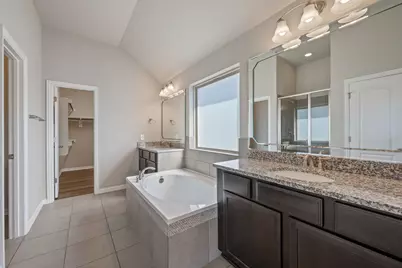 717 N Emory Cove, Hutto, TX 78634 - Photo 11