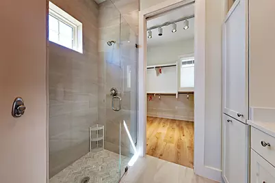 19517 Flying J Boulevard #6, Spicewood, TX 78669 - Photo 13