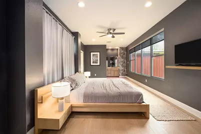 2302 E 9th Street, Austin, TX 78702 - Photo 15