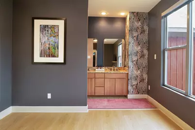 2302 E 9th Street, Austin, TX 78702 - Photo 17