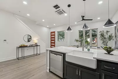 2811 Zach Scott Street, Austin, TX 78723 - Photo 11