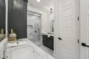 2811 Zach Scott St, Austin, TX 78723 - Photo 23