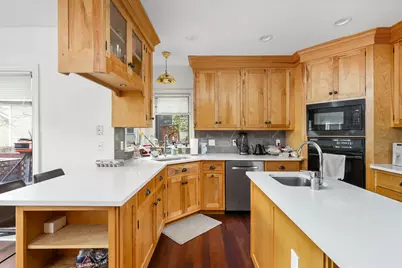 811 E 46th Street, Austin, TX 78751 - Photo 11