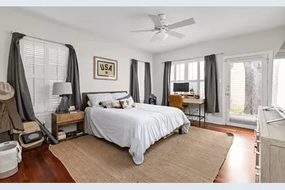 811 E 46th Street, Austin, TX 78751 - Photo 17