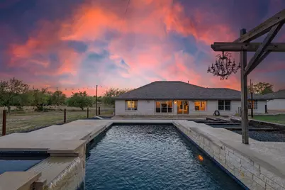 500 Madrone Ranch Trail, Dripping Springs, TX 78620 - Photo 7