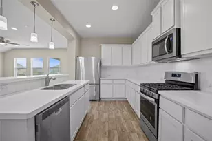 104 Cypress Hills Rd, San Marcos, TX 78666 - Photo 9
