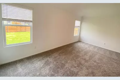 239 Barcelona, Kyle, TX 78640 - Photo 7