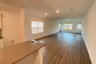 239 Barcelona, Kyle, TX 78640 - Photo 5