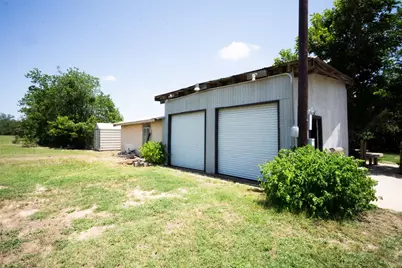 212 Bluebonnet Lane, Liberty Hill, TX 78642 - Photo 25