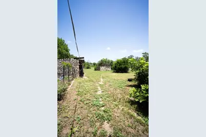 212 Bluebonnet Lane, Liberty Hill, TX 78642 - Photo 35