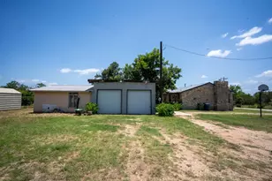 212 Bluebonnet Ln, Liberty Hill, TX 78642 - Photo 29