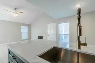 916 Sirocco Dr, Austin, TX 78745 - Photo 19