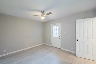 916 Sirocco Dr, Austin, TX 78745 - Photo 15