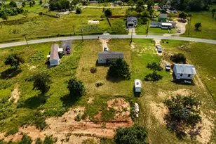 126 Esperanza Dr, Bastrop, TX 78602 - Photo 9