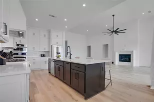 316 Valletta Wy, Liberty Hill, TX 78642 - Photo 11