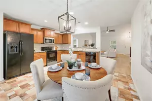 606 Creston St, Hutto, TX 78634 - Photo 13