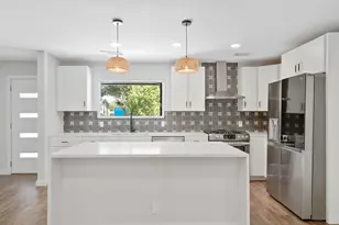 6810 Bryn Mawr Dr, Austin, TX 78723 - Photo 5