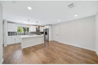 6810 Bryn Mawr Drive, Austin, TX 78723 - Photo 9