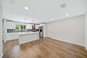 6810 Bryn Mawr Dr, Austin, TX 78723 - Photo 9