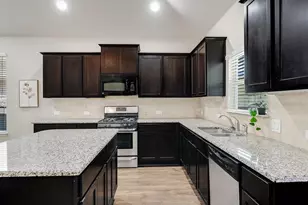 141 Serrano St, Georgetown, TX 78628 - Photo 5