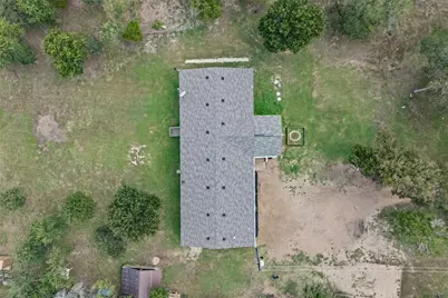 685 Thousand Oaks Drive, Cedar Creek, TX 78612 - Photo 25