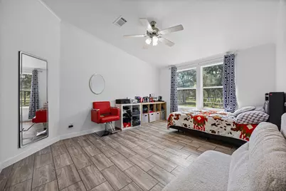 685 Thousand Oaks Drive, Cedar Creek, TX 78612 - Photo 19