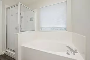 1917 White Oak Cir, Round Rock, TX 78681 - Photo 15