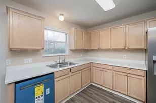 1917 White Oak Cir, Round Rock, TX 78681 - Photo 7