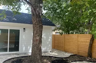 2813 Prado St, Austin, TX 78702 - Photo 15
