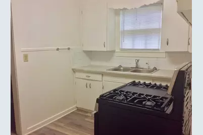 406 N Broadway Street, Caldwell, TX 77836 - Photo 3