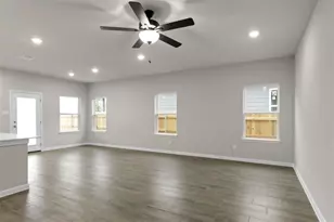 116 Outlaw Dr, Jarrell, TX 76537 - Photo 3