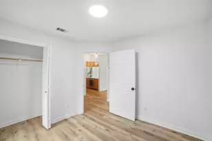 104 S Mockingbird Cir, Cedar Creek, TX 78612 - Photo 23