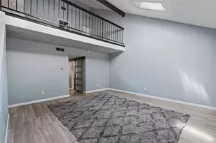 2008 Voltaire Dr, Austin, TX 78752 - Photo 11