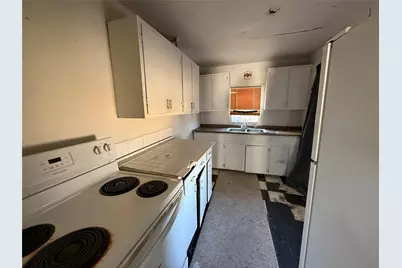 1109 Pecos Street, Lockhart, TX 78644 - Photo 9