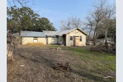 1109 Pecos Street, Lockhart, TX 78644 - Photo 3