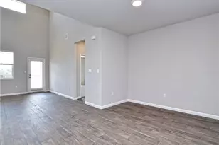 401 Rainmaker Ln, Bastrop, TX 78602 - Photo 9