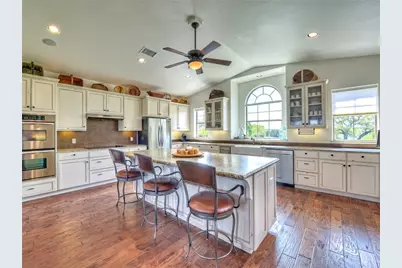 115 Hill Loop, Spicewood, TX 78669 - Photo 5