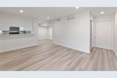 3819 Southway Drive #220, Austin, TX 78704 - Photo 3