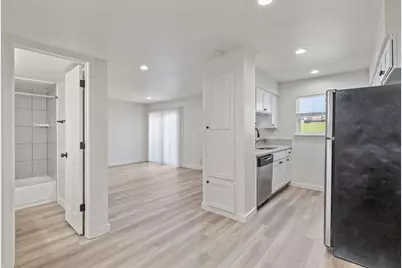 3819 Southway Drive #220, Austin, TX 78704 - Photo 7