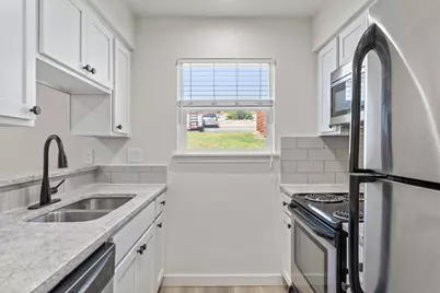 3819 Southway Drive #220, Austin, TX 78704 - Photo 9