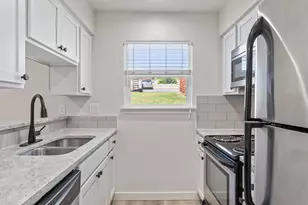 3819 Southway Dr, Austin, TX 78704 - Photo 9