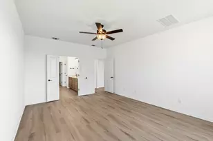 605 Ridge Point Dr, Georgetown, TX 78628 - Photo 7