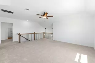 605 Ridge Point Dr, Georgetown, TX 78628 - Photo 19